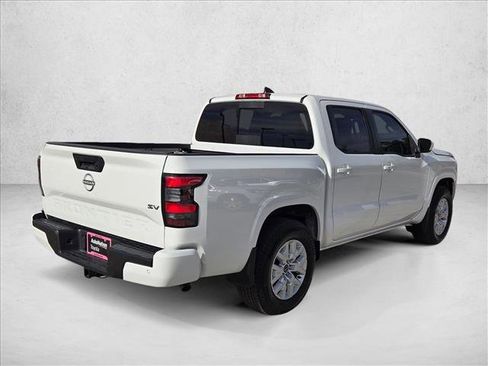 Used 2023 Nissan Frontier SV w/ SV Convenience Package image 5