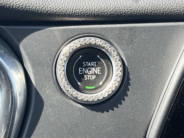 Used 2019 Chevrolet Blazer LT FWD image 38