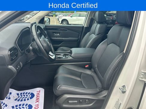 Certified 2023 Honda Pilot Touring image 19