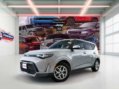 Used 2025 Kia Soul LX w/ LX Technology Package