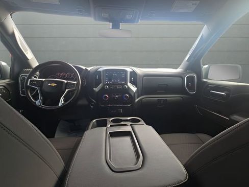 Used 2022 Chevrolet Silverado 1500 LT w/ Z71 Off-Road Package image 10