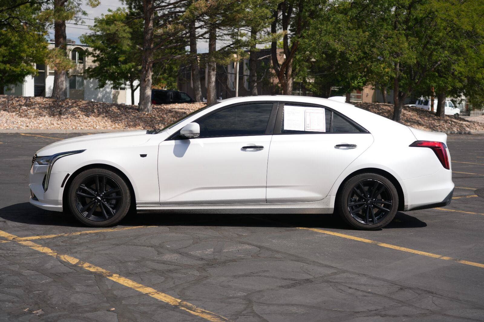 Used 2021 Cadillac CT4 Luxury w/ Sun And Sound Package RWD image 2