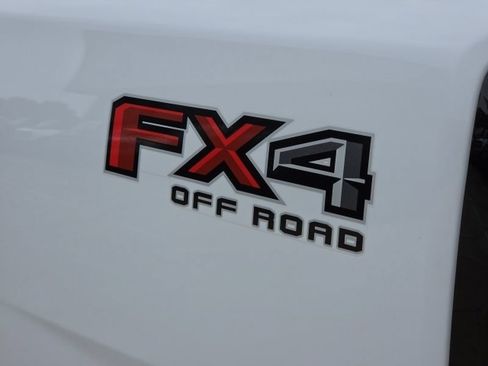 Used 2025 Ford Ranger Lariat w/ FX4 Off-Road Package AWD/4WD image 8