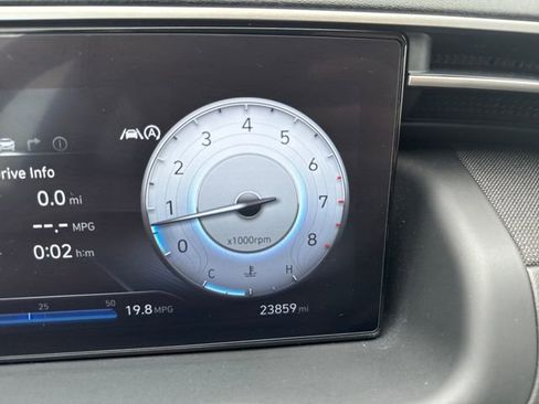 Certified 2023 Hyundai Tucson Limited AWD/4WD image 30