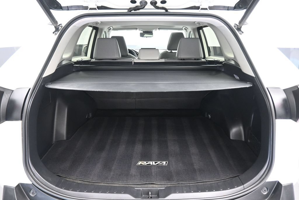 Used 2019 Toyota RAV4 Limited w/ Carpet Mat Package AWD/4WD image 46
