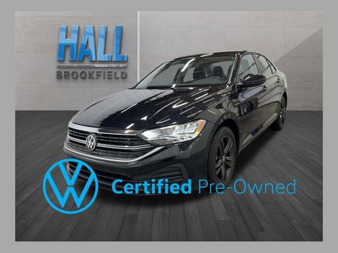 Certified 2024 Volkswagen Jetta SE w/ Panoramic Sunroof Package image 1