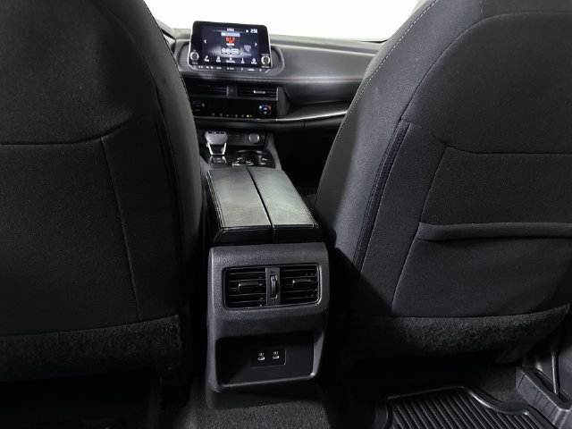Used 2024 Nissan Rogue SV AWD/4WD image 22