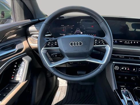 Used 2025 Audi Q5 Premium Plus AWD/4WD image 6