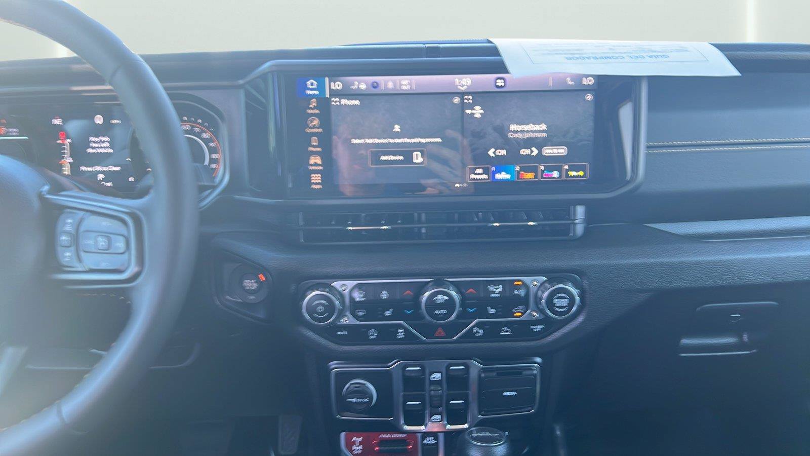 Used 2024 Jeep Gladiator Sport AWD/4WD image 11