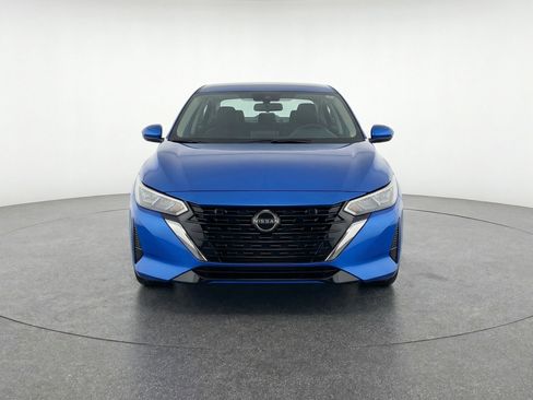 Used 2025 Nissan Sentra SV FWD image 2