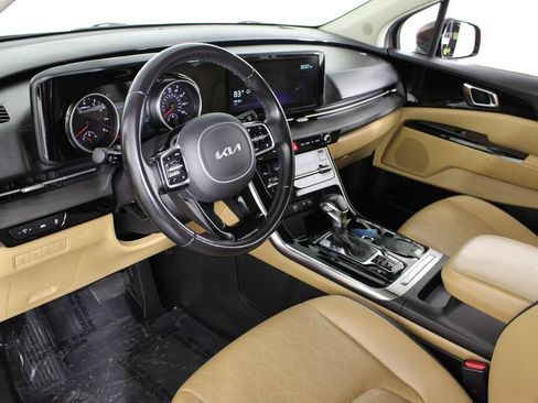 Used 2022 Kia Carnival EX FWD image 18