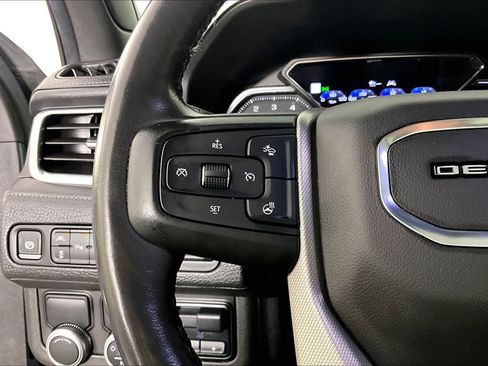 Used 2021 GMC Yukon Denali w/ Denali Premium Package RWD image 23