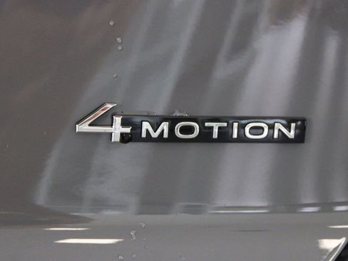 New 2026 Volkswagen Atlas Cross Sport SEL Premium R-Line image 21