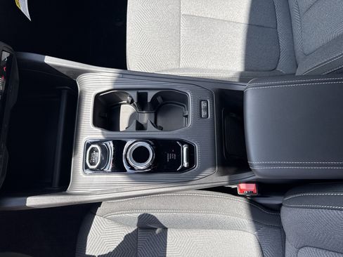 New 2026 Jeep Cherokee Laredo AWD/4WD image 28