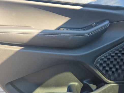 New 2025 Jeep Grand Cherokee Laredo X image 17