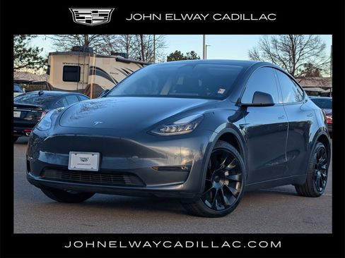 Used 2022 Tesla Model Y Long Range image 1