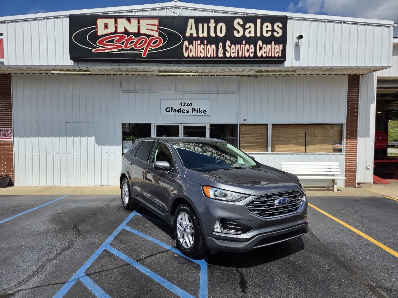Used 2022 Ford Edge SEL w/ Convenience Package AWD/4WD image 1