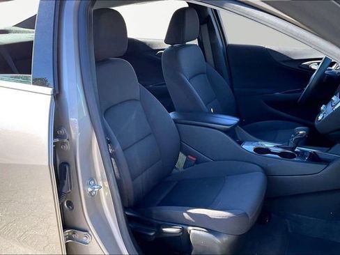 Used 2023 Chevrolet Malibu LT image 19