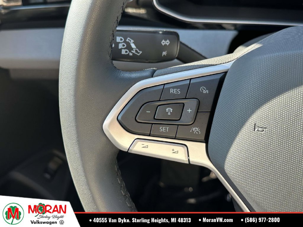 Used 2026 Volkswagen Jetta SE FWD image 22
