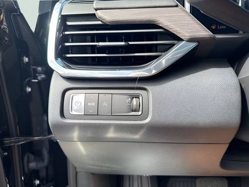 New 2026 GMC Acadia Denali w/ Super Cruise Package FWD image 17