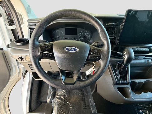 Used 2023 Ford Transit 350 XLT image 13