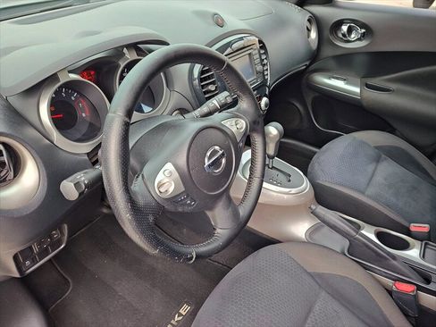 Used 2011 Nissan Juke SV image 11