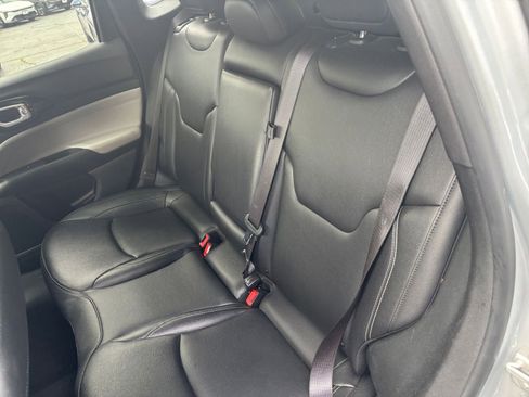 Used 2025 Jeep Compass Limited AWD/4WD image 33