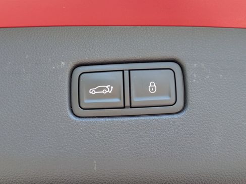 Used 2023 Genesis GV70 2.5T w/ Sport Prestige Package AWD/4WD image 35