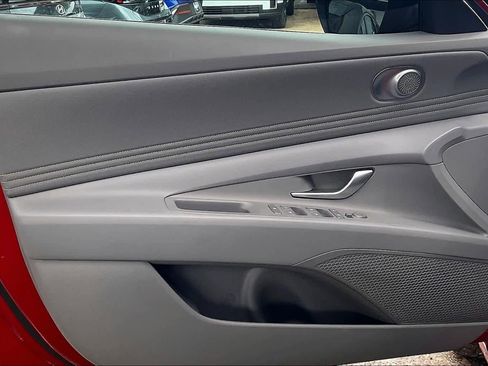 Certified 2025 Hyundai Elantra Sport FWD image 22