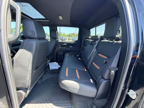 Used 2025 GMC Sierra 1500 AT4 w/ AT4 Premium Package AWD/4WD image 22