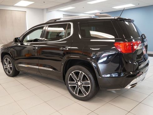 Used 2017 GMC Acadia Denali w/ Technology Package image 8