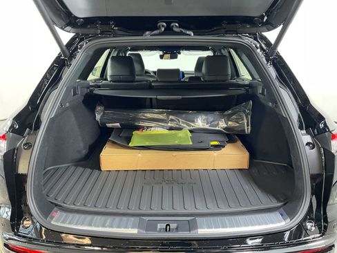 New 2025 Toyota Crown Signia image 20