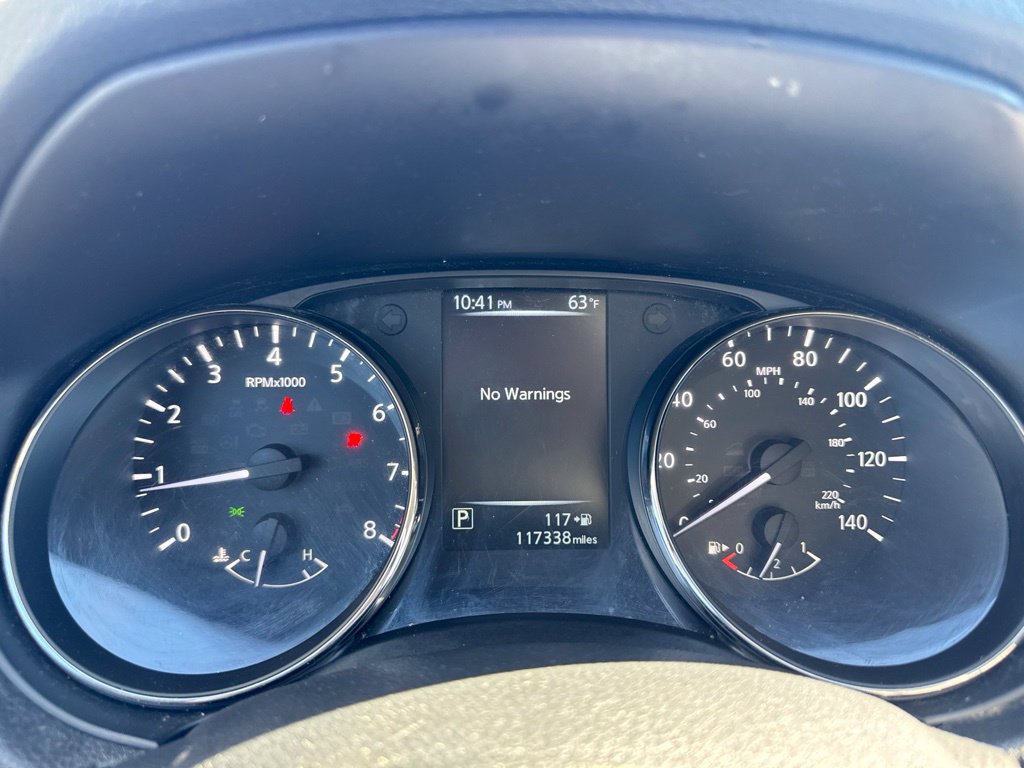 Used 2017 Nissan Rogue S w/ S Appearance Package AWD/4WD image 9