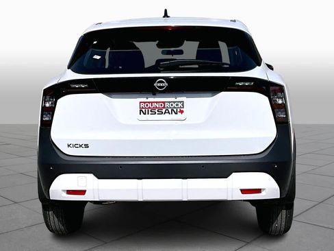 New 2026 Nissan Kicks S image 4
