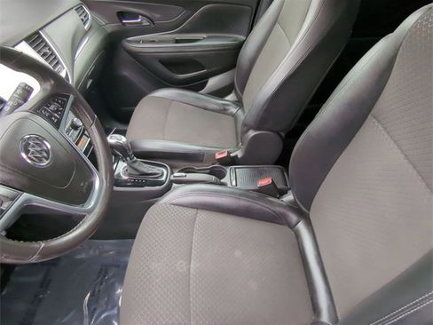 Used 2020 Buick Encore Preferred image 18