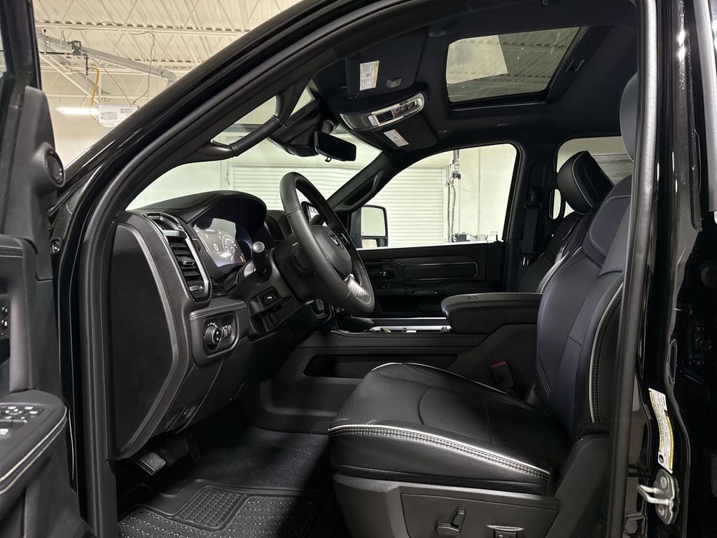 New 2026 RAM 2500 Limited AWD/4WD image 21