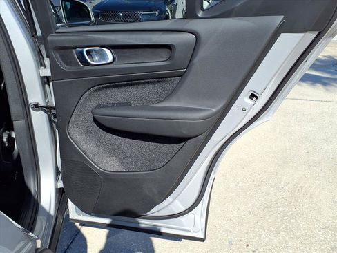 Used 2025 Volvo XC40 B5 Core w/ Protection Package Premier image 14