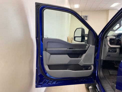 New 2026 Ford F250 XL w/ XL Chrome Package image 9