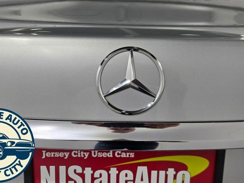 Used 2018 Mercedes-Benz E 300 4MATIC w/ Premium 3 Package (Q03) image 31