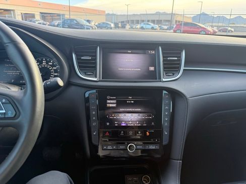 Used 2023 INFINITI QX50 Luxe image 20