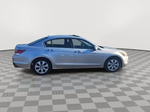 Used 2010 Honda Accord EX-L image 9