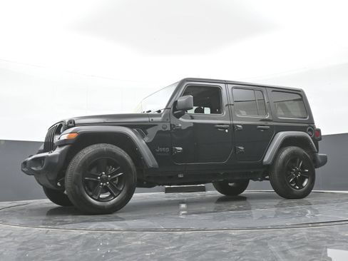 Used 2022 Jeep Wrangler Unlimited Sport AWD/4WD image 40