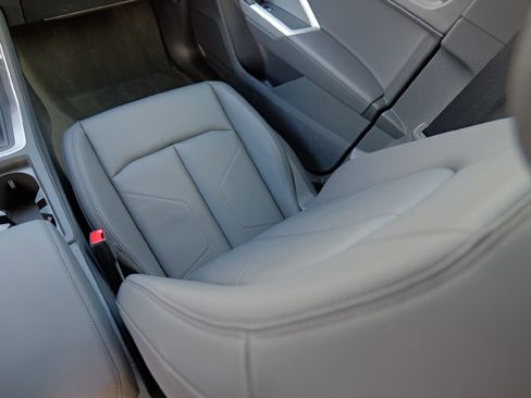 Certified 2025 Audi Q3 2.0T Premium w/ Convenience Package image 30