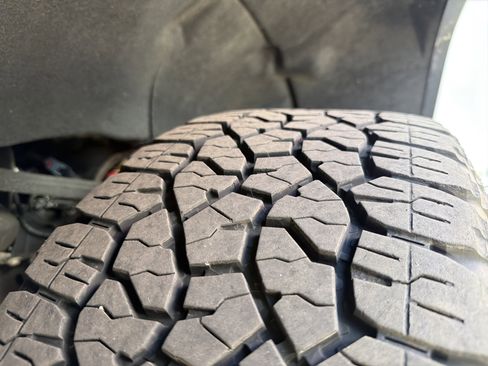 Used 2023 GMC Sierra 3500 Denali w/ Denali Ultimate Package image 28