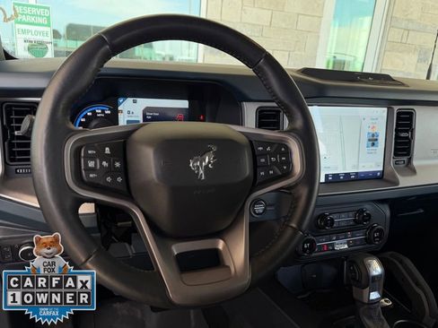 Used 2024 Ford Bronco Outer Banks AWD/4WD image 12