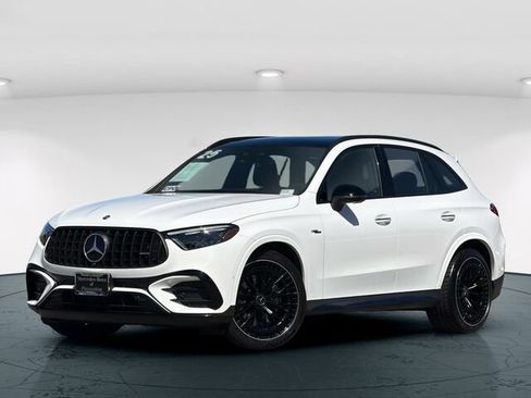 Used 2025 Mercedes-Benz GLC 43 AMG 4MATIC image 2