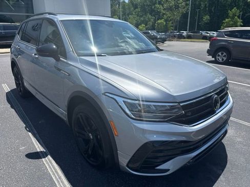 Used 2023 Volkswagen Tiguan SE R-Line FWD image 1
