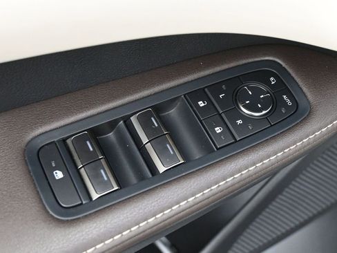 Used 2024 Lexus RX 350 Premium w/ Accessory Package (Z1) FWD image 4