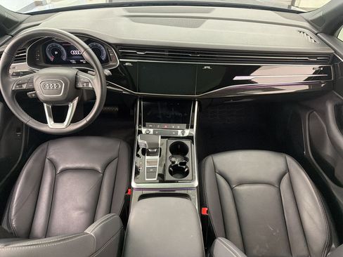 Used 2025 Audi Q7 2.0T Premium w/ Convenience Plus Package AWD/4WD image 16