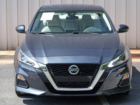 Used 2022 Nissan Altima 2.5 SV FWD image 39